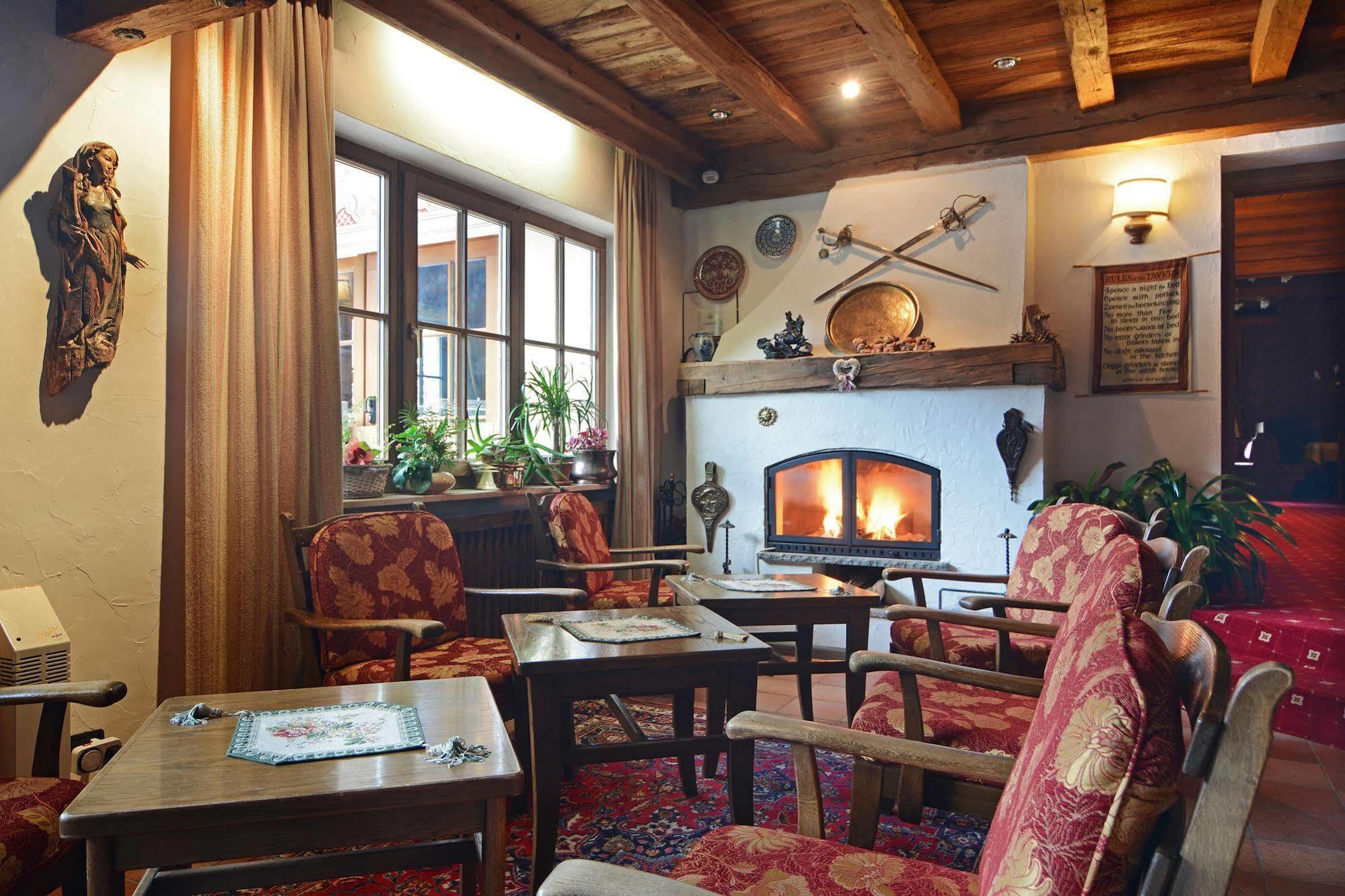 Hotel Dolomites Inn カナツェーイ エクステリア 写真